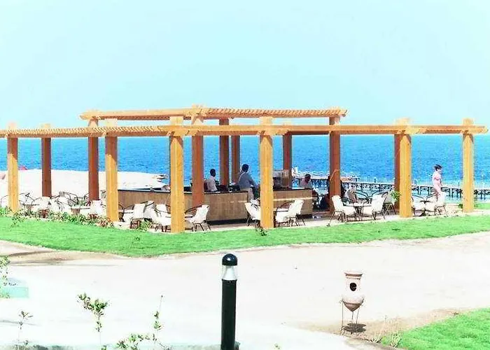 Jaz Neo Reef Marsa Resort 4*